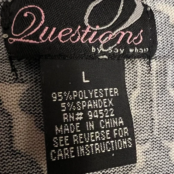 Questions by say what women’s sweater, cardigan, fringe size L black and cream - Picture 3 of 6